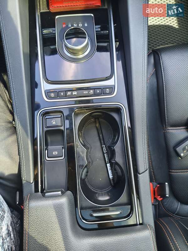 Внедорожник / Кроссовер Jaguar F-Pace 2019 в Чугуеве фото 15 Внедорожник / Кроссовер Jaguar F-Pace 2019 в Чугуеве