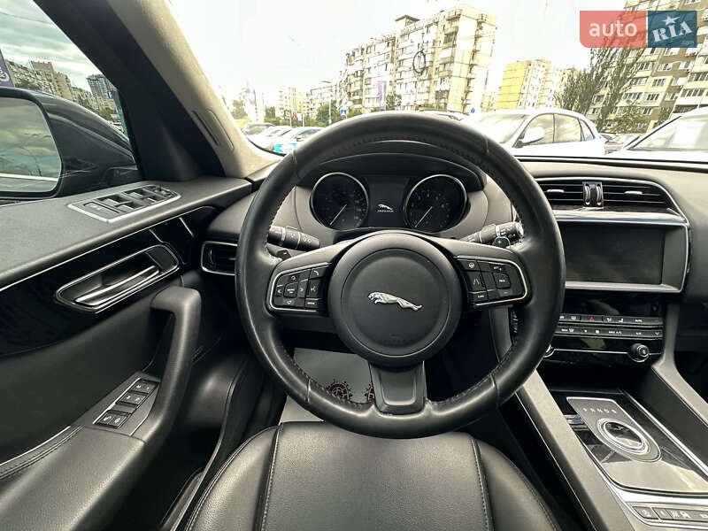 Позашляховик / Кросовер Jaguar F-Pace 2018 в Києві