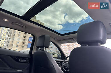 Внедорожник / Кроссовер Jaguar F-Pace 2018 в 