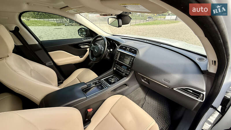 Позашляховик / Кросовер Jaguar F-Pace 2017 в Білій Церкві