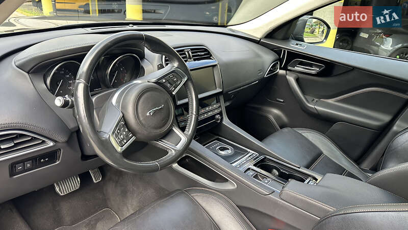 Позашляховик / Кросовер Jaguar F-Pace 2019 в Львові