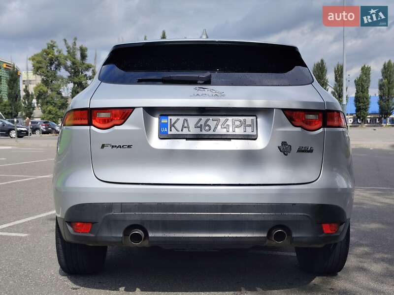 Позашляховик / Кросовер Jaguar F-Pace 2017 в Києві