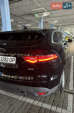 Внедорожник / Кроссовер Jaguar F-Pace 2018 в 