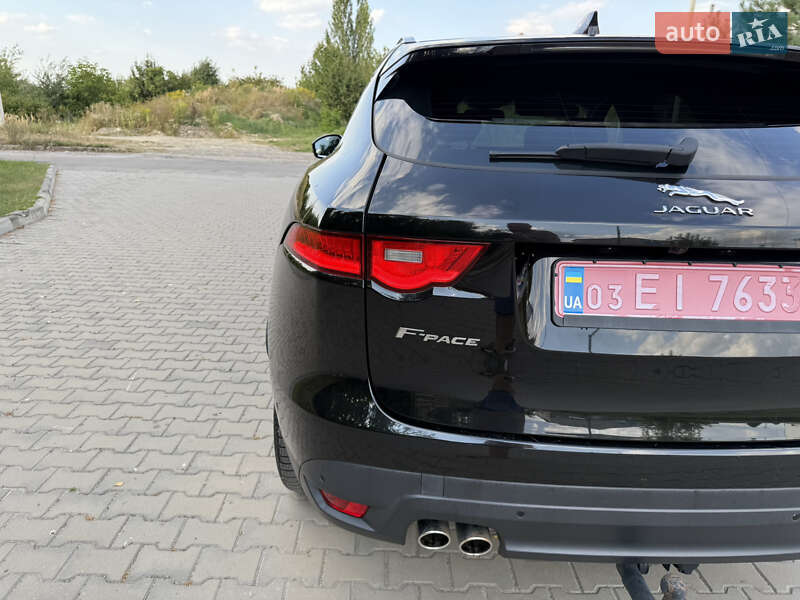 Позашляховик / Кросовер Jaguar F-Pace 2017 в Луцьку