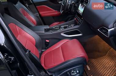 Внедорожник / Кроссовер Jaguar F-Pace 2018 в 