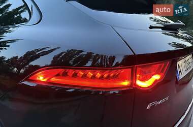 Внедорожник / Кроссовер Jaguar F-Pace 2018 в 