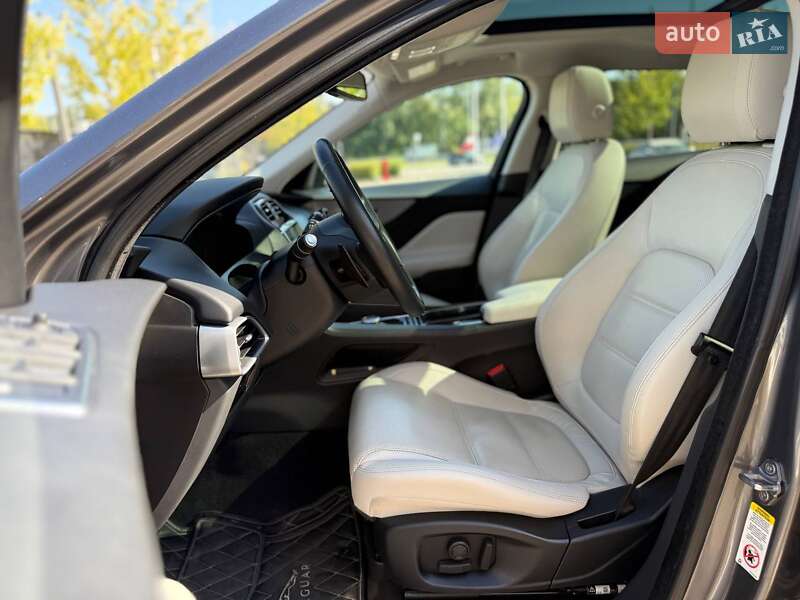 Внедорожник / Кроссовер Jaguar F-Pace 2017 в Киеве фото 12 Внедорожник / Кроссовер Jaguar F-Pace 2017 в Киеве