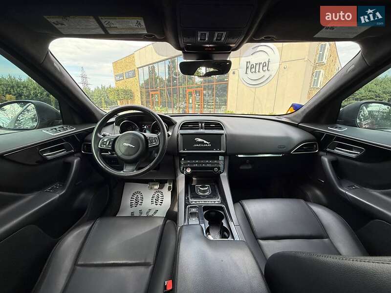 Позашляховик / Кросовер Jaguar F-Pace 2019 в Луцьку