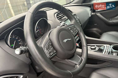Внедорожник / Кроссовер Jaguar F-Pace 2017 в 