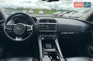 Внедорожник / Кроссовер Jaguar F-Pace 2020 в 