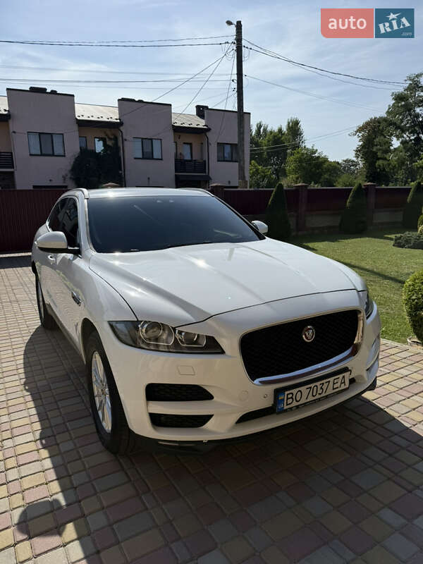 Позашляховик / Кросовер Jaguar F-Pace 2016 в Стрию