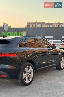 Внедорожник / Кроссовер Jaguar F-Pace 2017 в 
