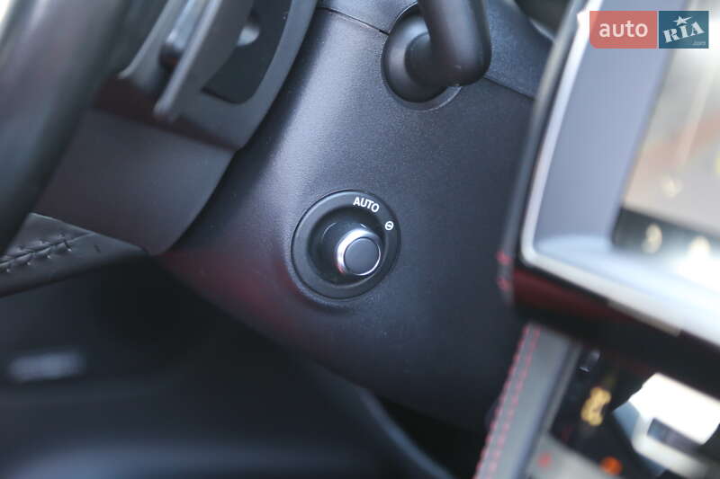 Внедорожник / Кроссовер Jaguar F-Pace 2016 в Киеве фото 29 Внедорожник / Кроссовер Jaguar F-Pace 2016 в Киеве