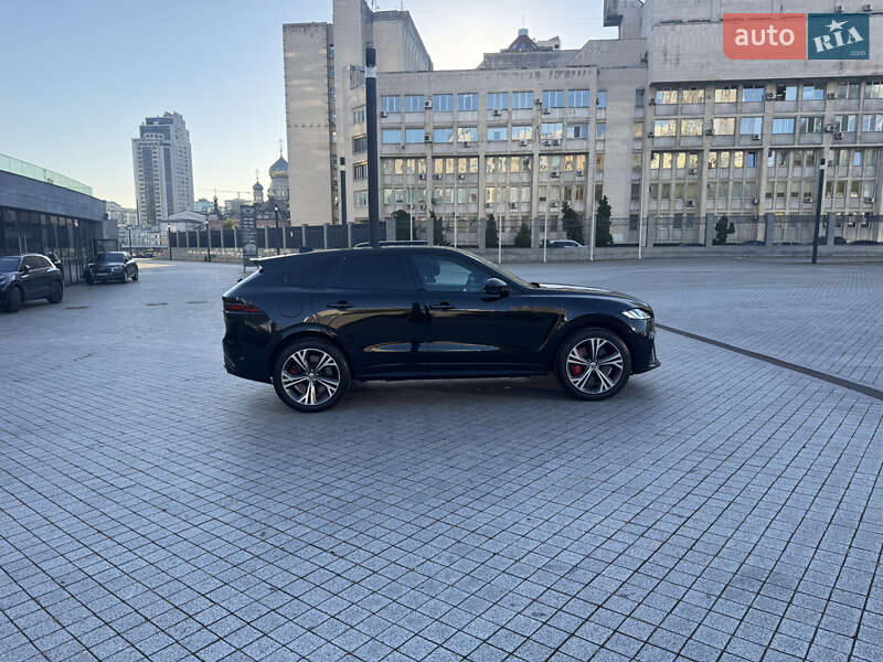 Внедорожник / Кроссовер Jaguar F-Pace 2023 в Киеве