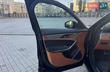 Позашляховик / Кросовер Jaguar F-Pace 2023 в 