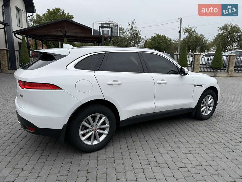 Позашляховик / Кросовер Jaguar F-Pace 2017 в Івано-Франківську