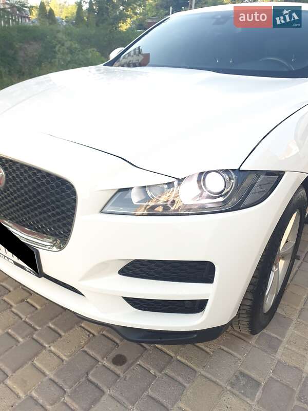 Позашляховик / Кросовер Jaguar F-Pace 2017 в Тернополі