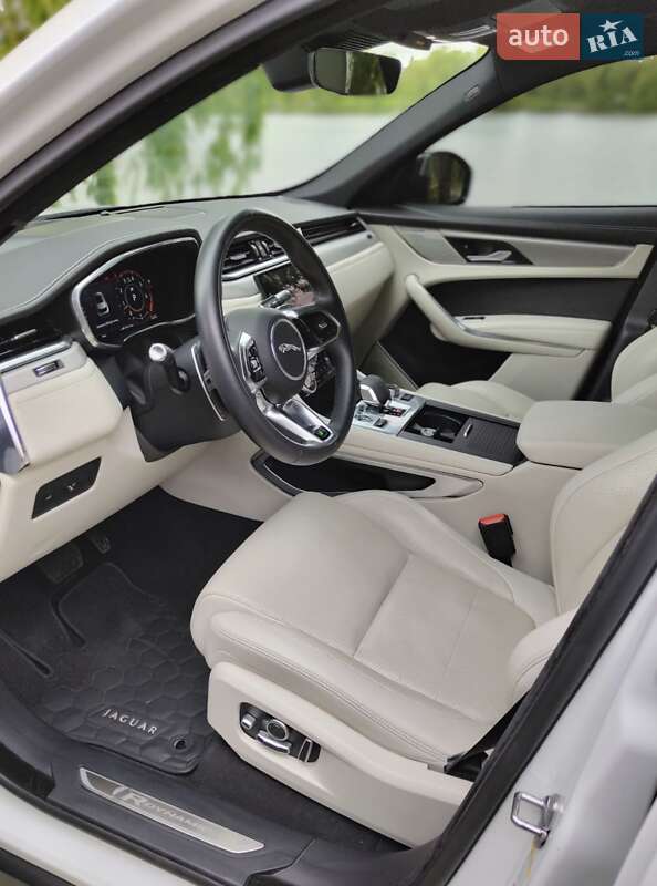 Позашляховик / Кросовер Jaguar F-Pace 2021 в Рівному фото 26 Позашляховик / Кросовер Jaguar F-Pace 2021 в Рівному