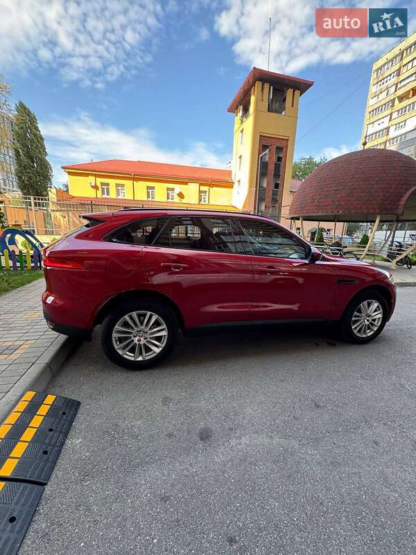 Внедорожник / Кроссовер Jaguar F-Pace 2016 в Киеве