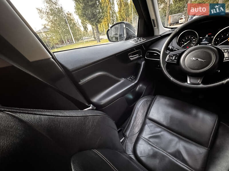 Позашляховик / Кросовер Jaguar F-Pace 2017 в Кременчуці
