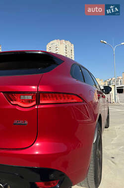 Внедорожник / Кроссовер Jaguar F-Pace 2016 в 