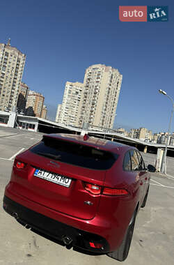 Внедорожник / Кроссовер Jaguar F-Pace 2016 в 