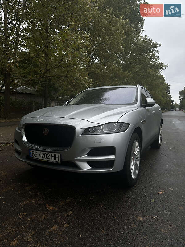 Внедорожник / Кроссовер Jaguar F-Pace 2018 в 