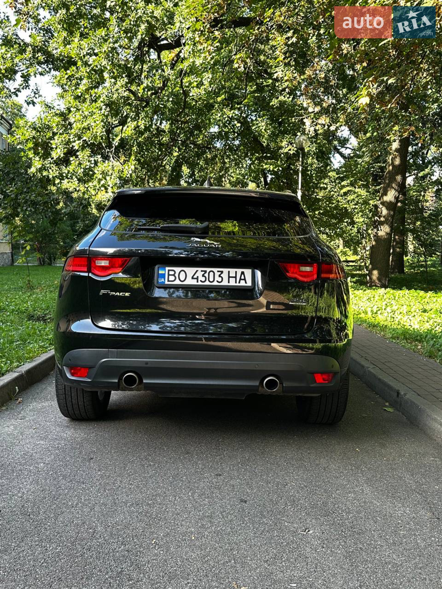 2017 Jaguar F-Pace - мініатюра 4