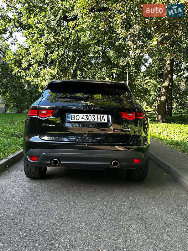 Позашляховик / Кросовер Jaguar F-Pace 2017 в Києві