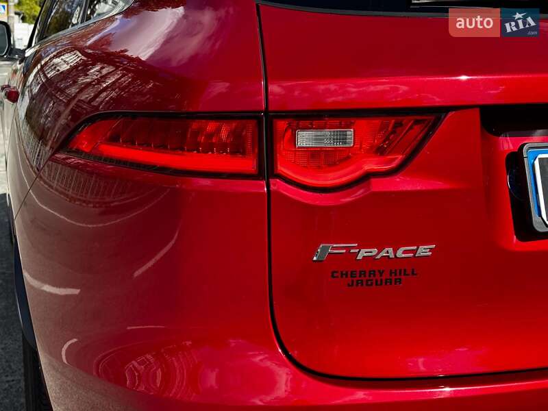 Позашляховик / Кросовер Jaguar F-Pace 2018 в Києві