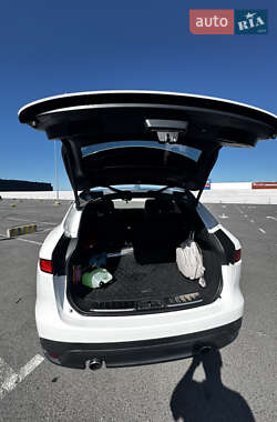 Позашляховик / Кросовер Jaguar F-Pace 2018 в Львові