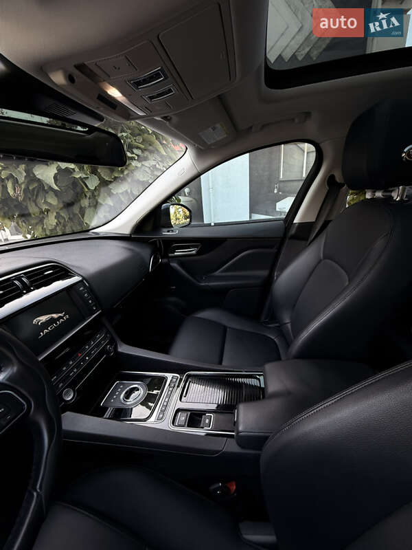Позашляховик / Кросовер Jaguar F-Pace 2018 в Миколаєві