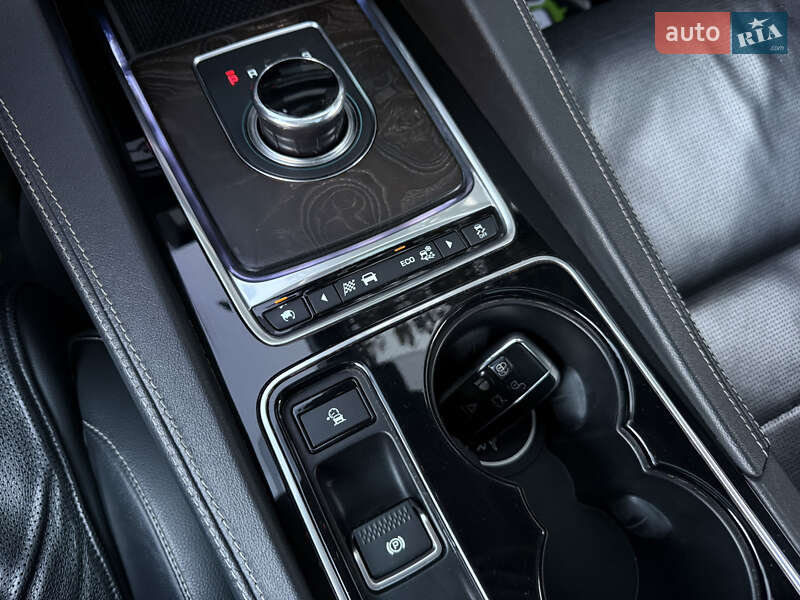Позашляховик / Кросовер Jaguar F-Pace 2016 в Києві