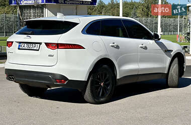 Позашляховик / Кросовер Jaguar F-Pace 2017 в 