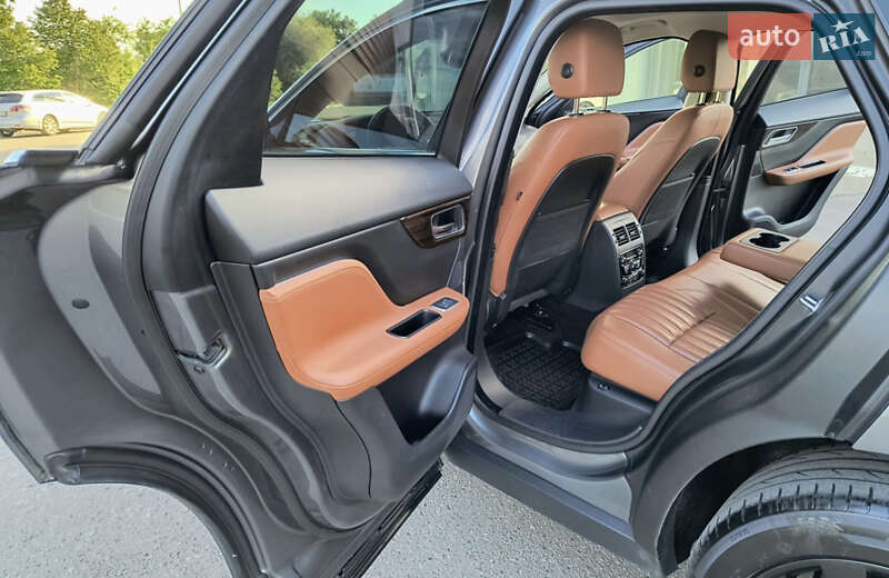 Позашляховик / Кросовер Jaguar F-Pace 2016 в Ірпені фото 12 Позашляховик / Кросовер Jaguar F-Pace 2016 в Ірпені