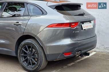 Позашляховик / Кросовер Jaguar F-Pace 2016 в 