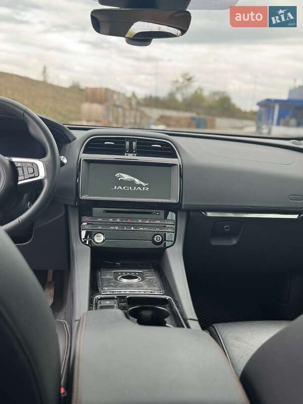 Внедорожник / Кроссовер Jaguar F-Pace 2020 в Полтаве