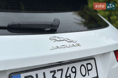 Внедорожник / Кроссовер Jaguar F-Pace 2018 в 
