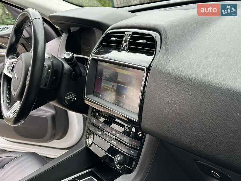 Внедорожник / Кроссовер Jaguar F-Pace 2018 в Одессе