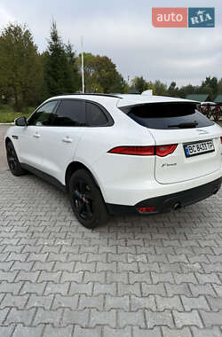 Позашляховик / Кросовер Jaguar F-Pace 2017 в 