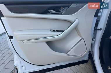 Позашляховик / Кросовер Jaguar F-Pace 2021 в 