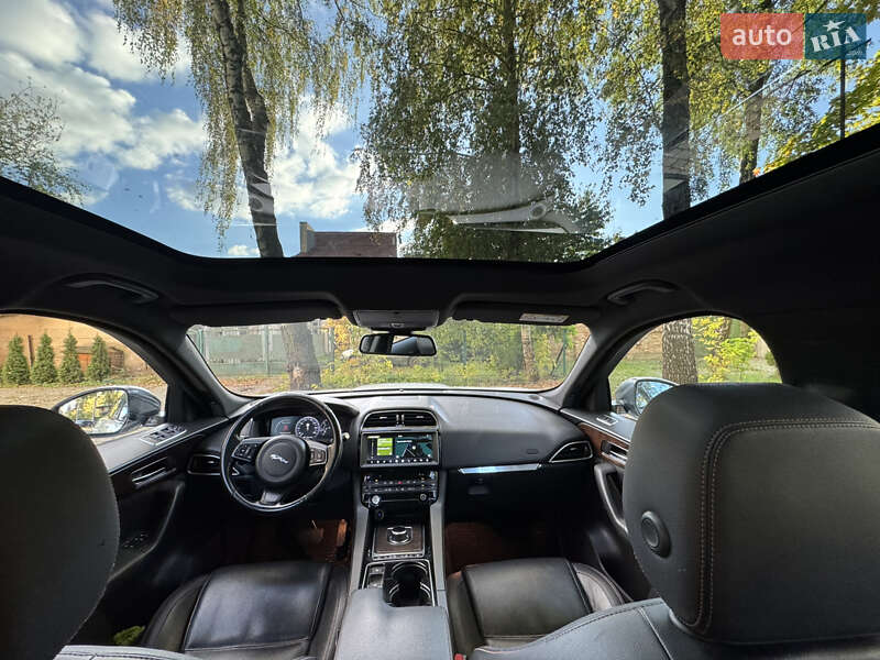 Внедорожник / Кроссовер Jaguar F-Pace 2016 в Львове