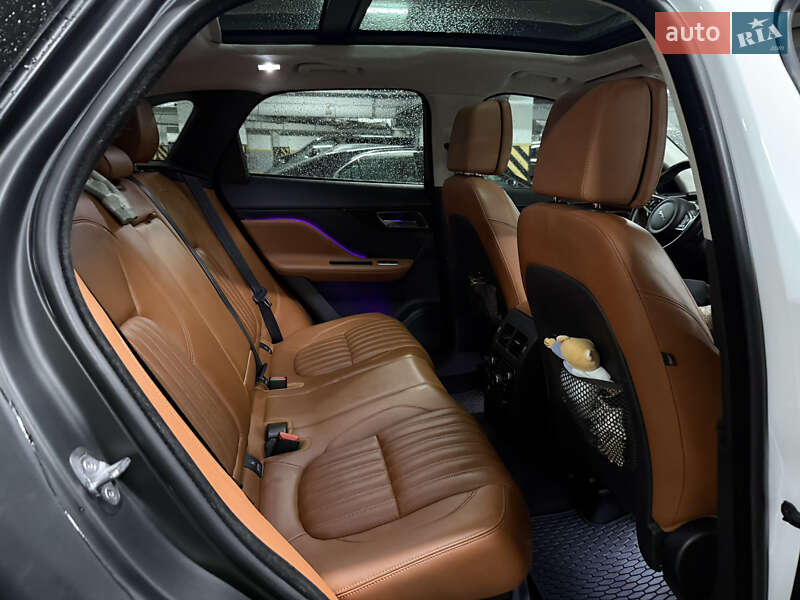 Внедорожник / Кроссовер Jaguar F-Pace 2018 в Киеве