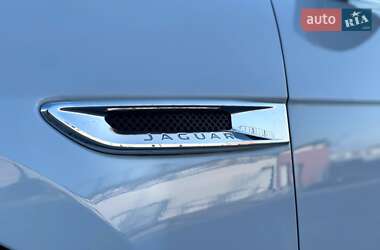 Позашляховик / Кросовер Jaguar F-Pace 2017 в 