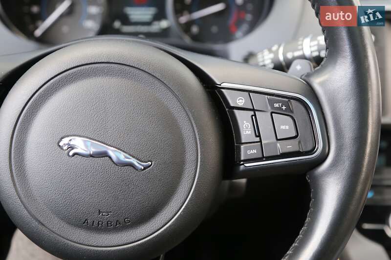 Позашляховик / Кросовер Jaguar F-Pace 2017 в Києві фото 17 Позашляховик / Кросовер Jaguar F-Pace 2017 в Києві