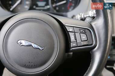 Позашляховик / Кросовер Jaguar F-Pace 2017 в 