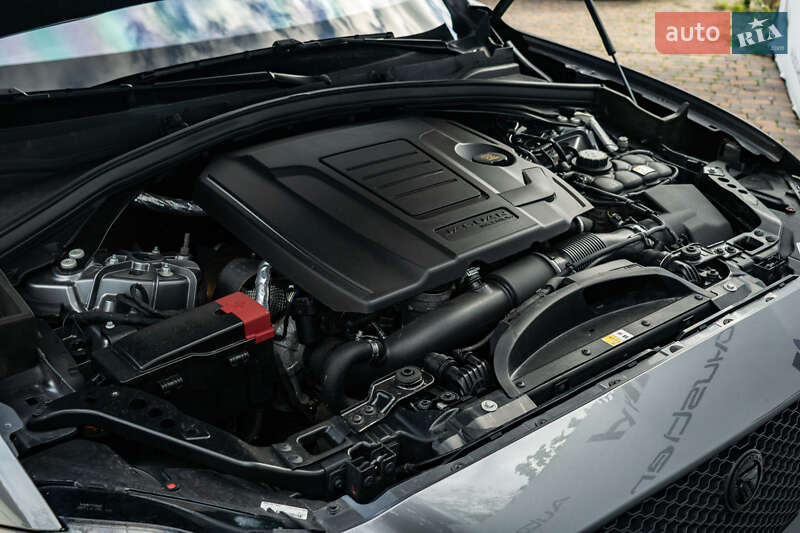 Позашляховик / Кросовер Jaguar F-Pace 2018 в Києві