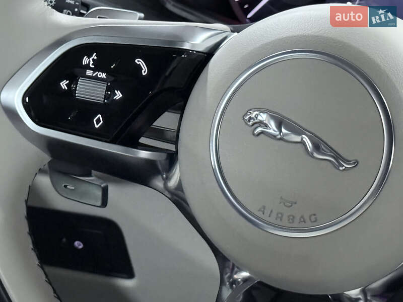 Внедорожник / Кроссовер Jaguar F-Pace 2022 в Киеве