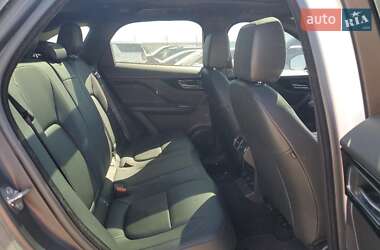 Позашляховик / Кросовер Jaguar F-Pace 2018 в  фото 10 Позашляховик / Кросовер Jaguar F-Pace 2018 в