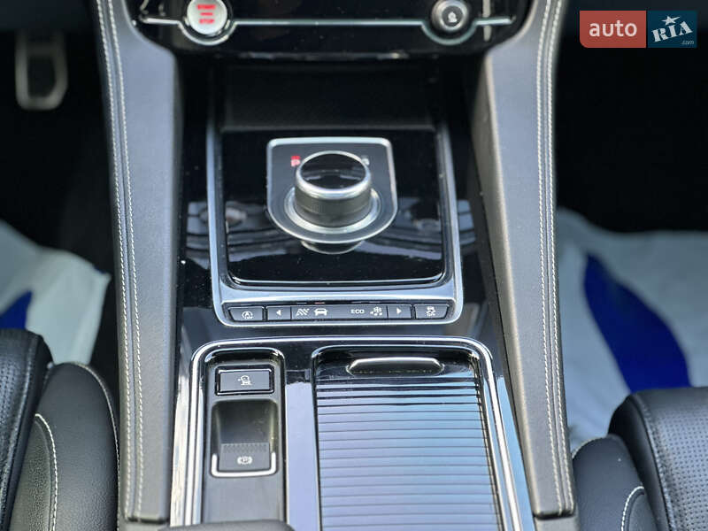 Внедорожник / Кроссовер Jaguar F-Pace 2017 в Луцке